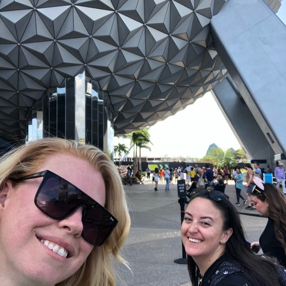 Meet your Posher, Elizabeth - Picture 14 of 16